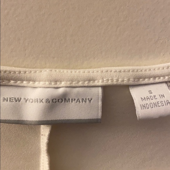 White Cross Body Top - Picture 3 of 3